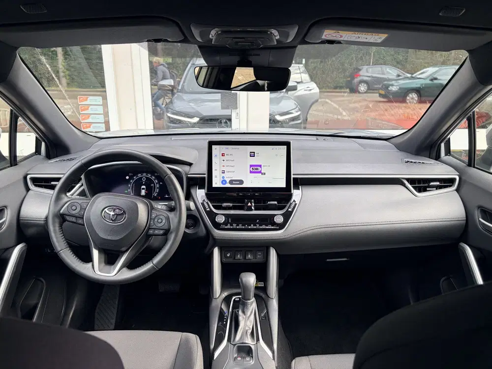 Toyota Corolla Cross Hybrid 200 Dynamic Navi Fullmap uit 2024, foto 4