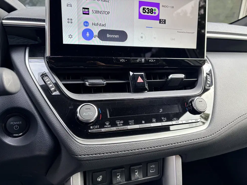Toyota Corolla Cross Hybrid 200 Dynamic Navi Fullmap uit 2024, foto 9