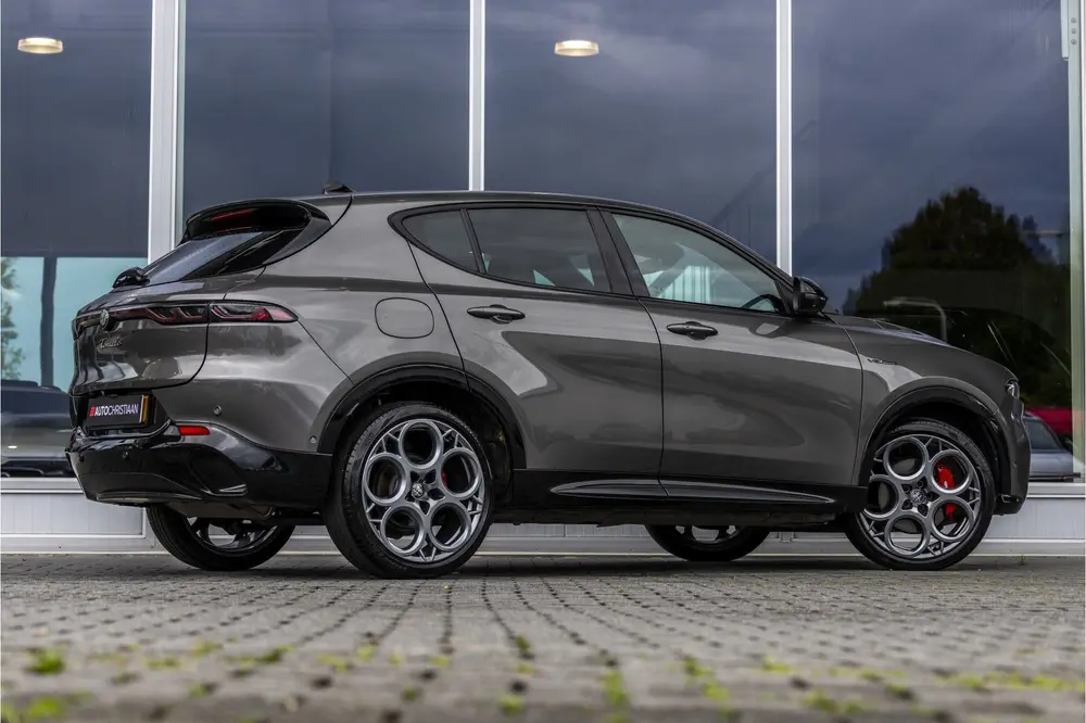 Alfa Romeo Tonale 1.5T Hybrid Veloce | Elek. achterklep | Le uit 2025, foto 2