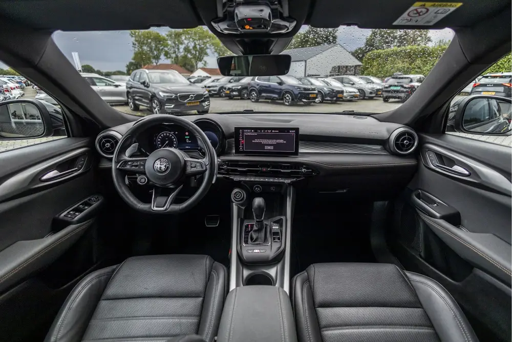 Alfa Romeo Tonale 1.5T Hybrid Veloce | Elek. achterklep | Le uit 2025, foto 6