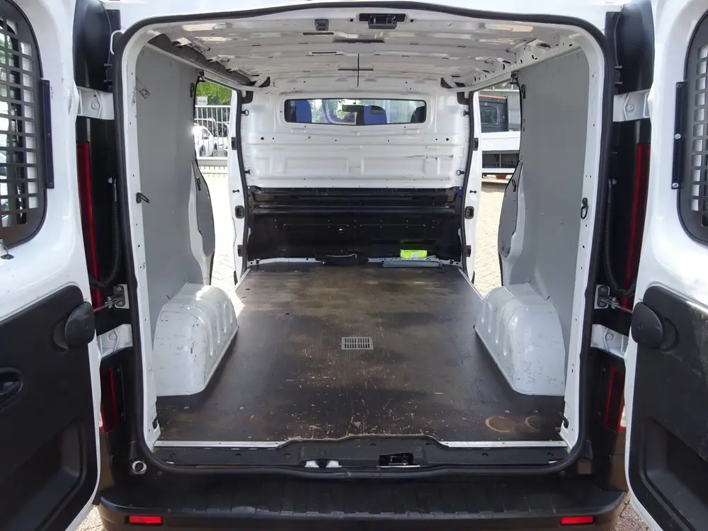 Renault Trafic 2.0 dCi 120 T29 L1H1 2 x SCHUIFDEUR AIRCO uit 2021, foto 10