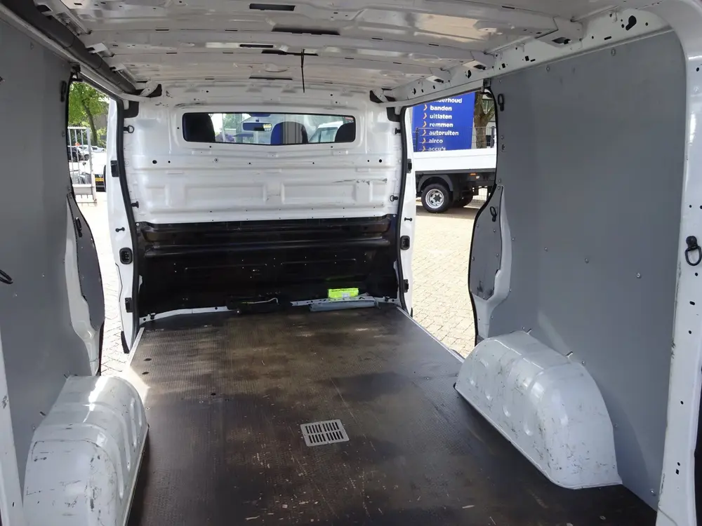 Renault Trafic 2.0 dCi 120 T29 L1H1 2 x SCHUIFDEUR AIRCO uit 2021, foto 12
