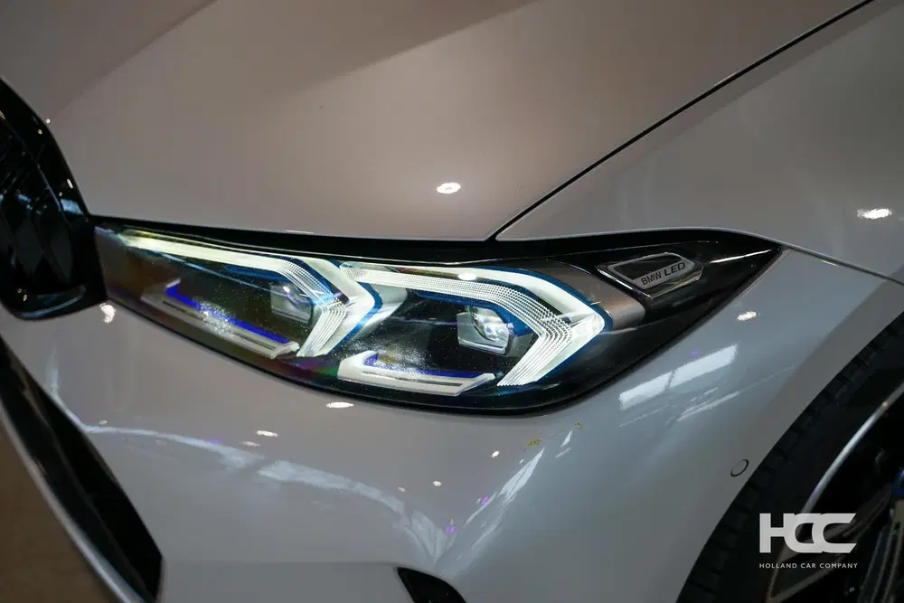 BMW 3-serie e Touring M Sport uit 2022, foto 10