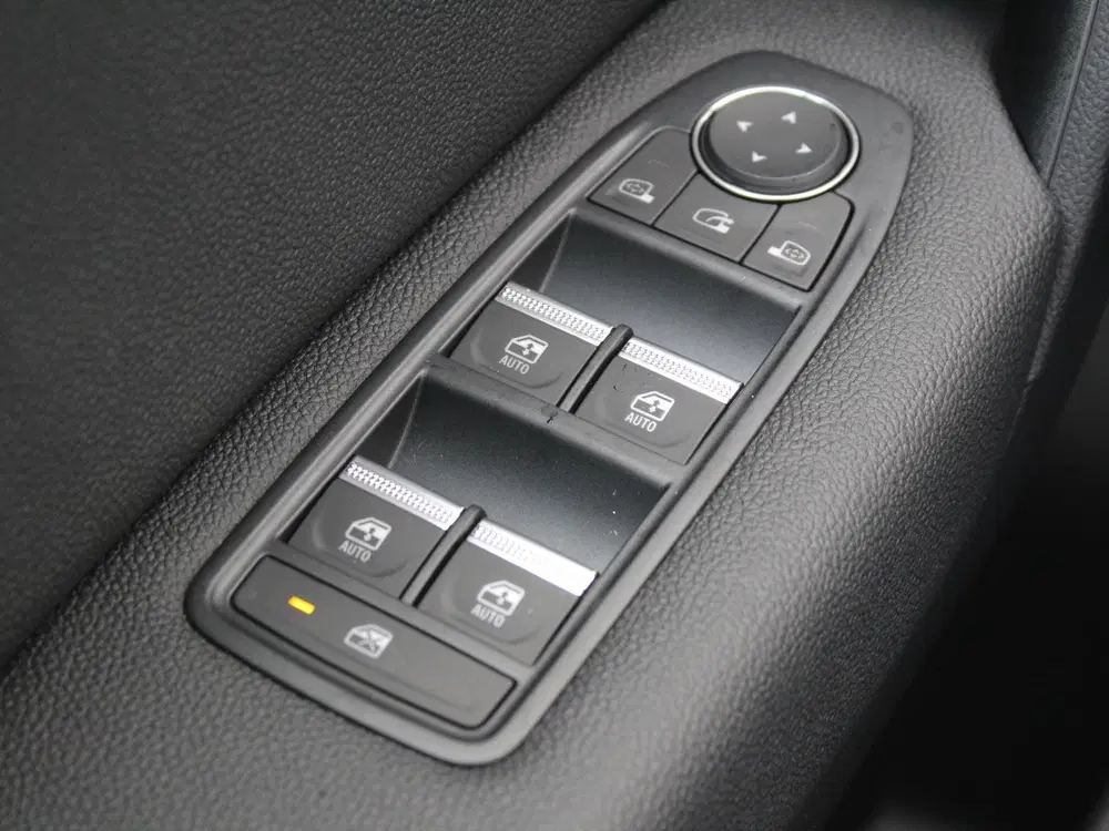 Mitsubishi ASX 1.6 HEV AT Instyle uit 2025, foto 13