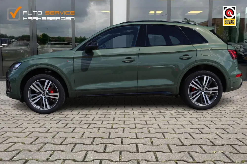 Audi Q5 55 TFSI e Quattro Competition uit 2025, foto 2