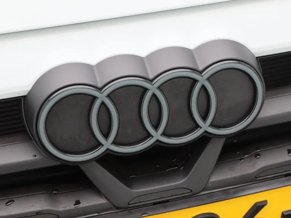 Audi A3 45 TFSi e 272 Pk S-Line Competition uit 2025, foto 12