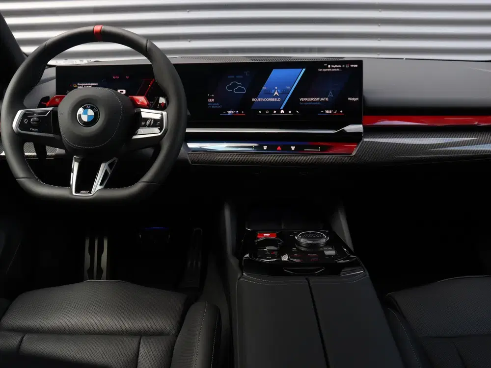 BMW M5 Touring uit 2026, foto 11