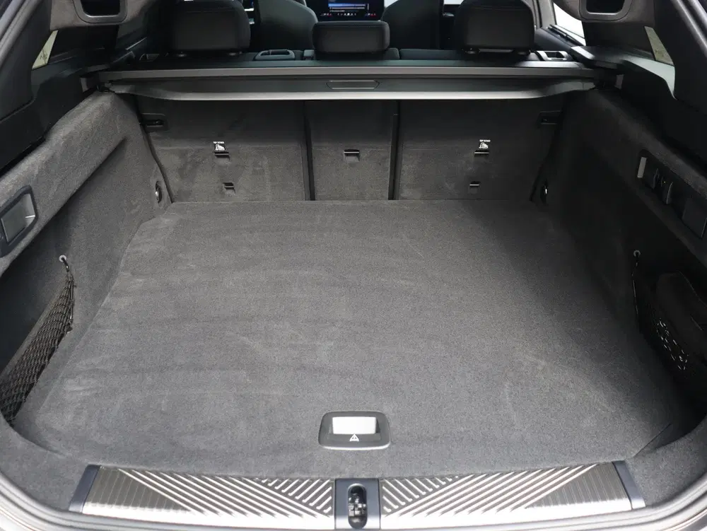 BMW M5 Touring uit 2026, foto 12