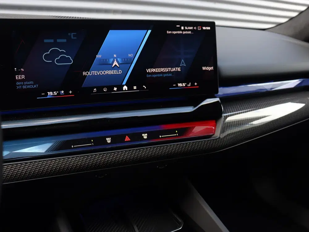 BMW M5 Touring uit 2026, foto 18