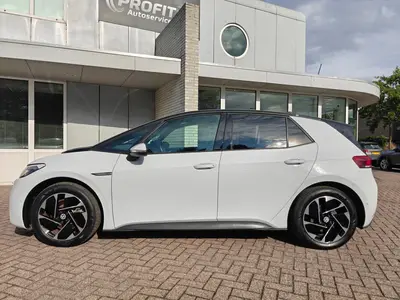 Volkswagen ID.3 Life 58 kWh / 204 PK / Eerste eigenaar / 90% uit 2022
