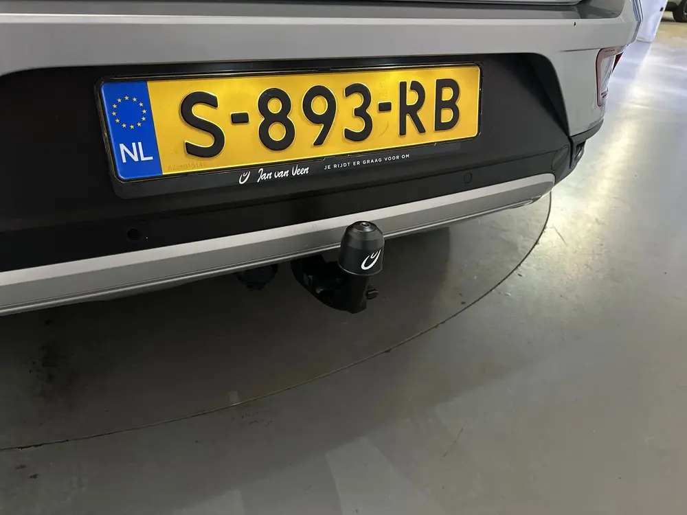 Volkswagen T-Roc 1.5 TSI 150pk DSG Life Navigatie Trekhaak P uit 2023, foto 13