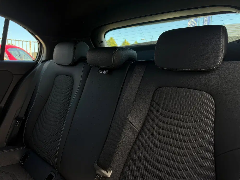 Mercedes-Benz A-Klasse 250 e Luxury Line Plug-In Hybrid uit 2022, foto 10