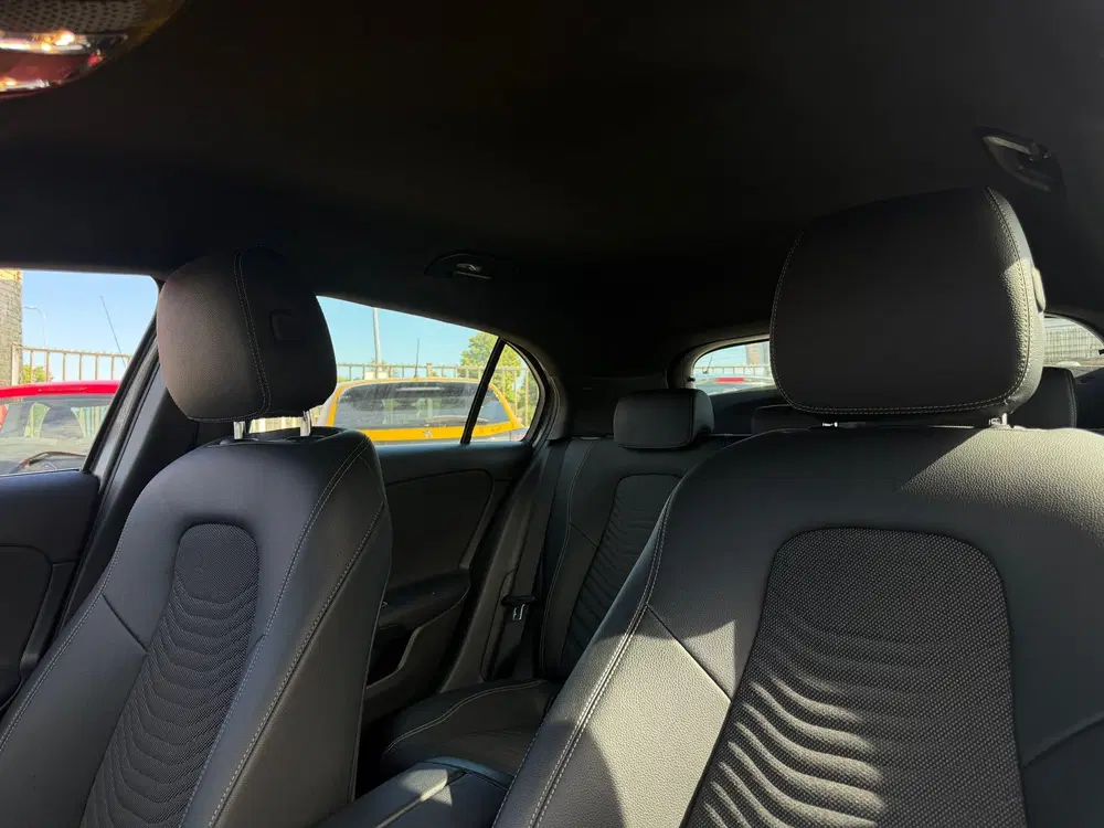Mercedes-Benz A-Klasse 250 e Luxury Line Plug-In Hybrid uit 2022, foto 8