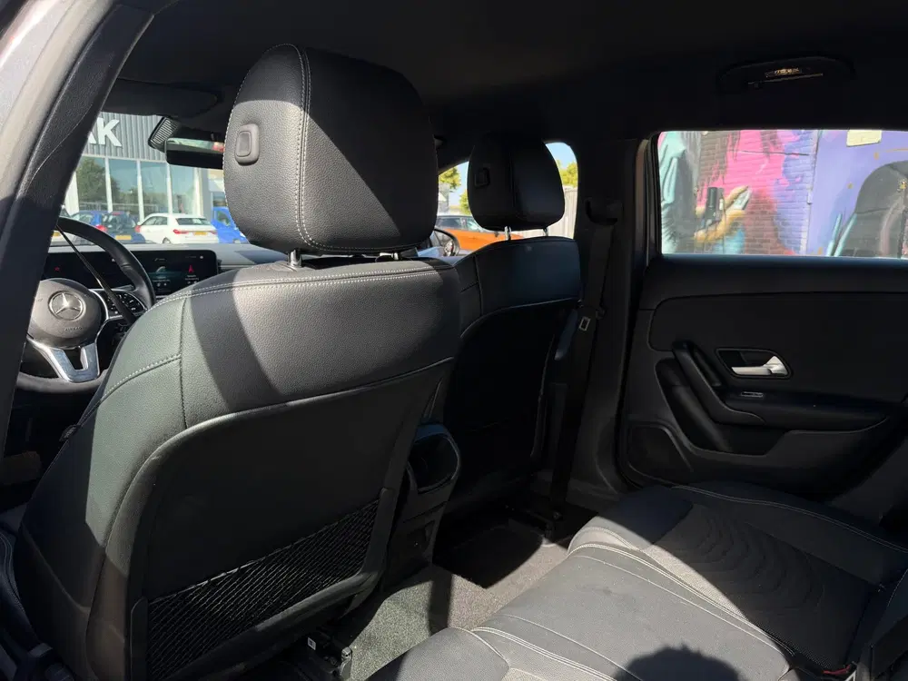 Mercedes-Benz A-Klasse 250 e Luxury Line Plug-In Hybrid uit 2022, foto 9