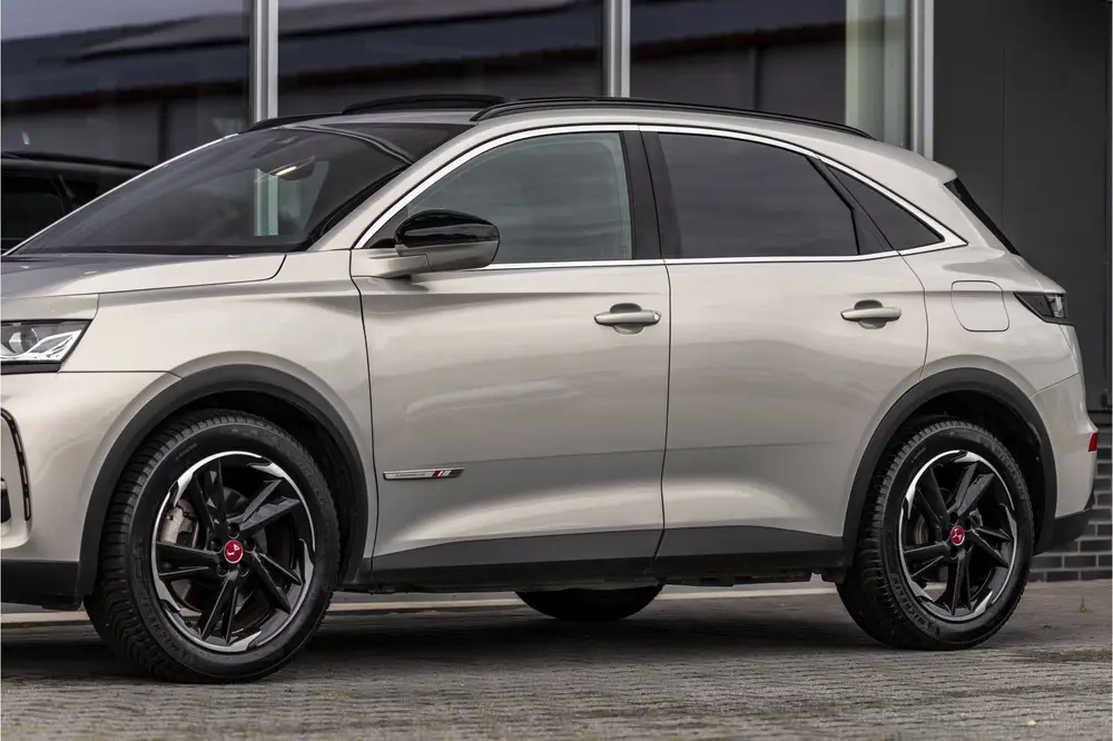 DS Automobiles DS 7 Crossback DS 7 Crossback E-Tense Performance Line uit 2023, foto 17