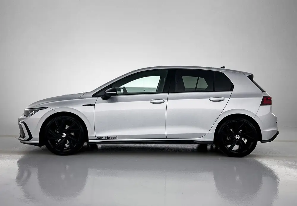 Volkswagen Golf 1.5 eTSI R-Line Business | APPLE CARPLAY | P uit 2024, foto 2