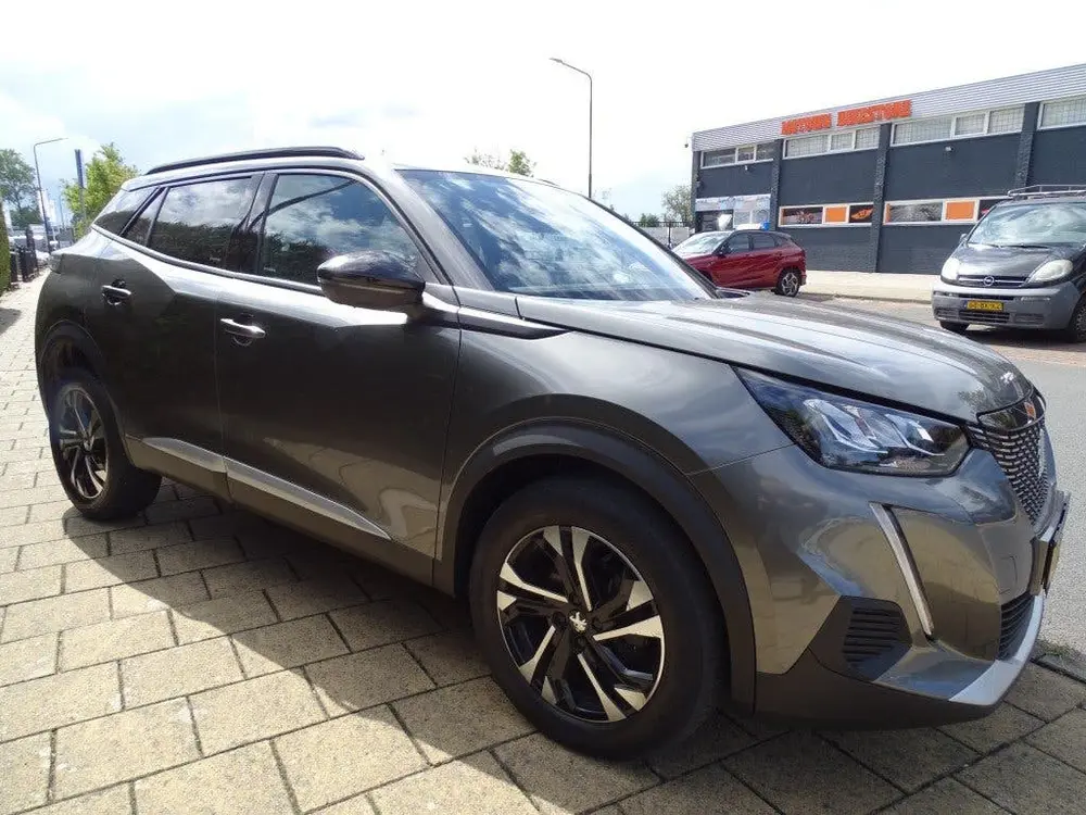 Peugeot 2008 1.2 PURETECH GT 130Pk-Automaat-Carplay-Nav uit 2023, foto 3