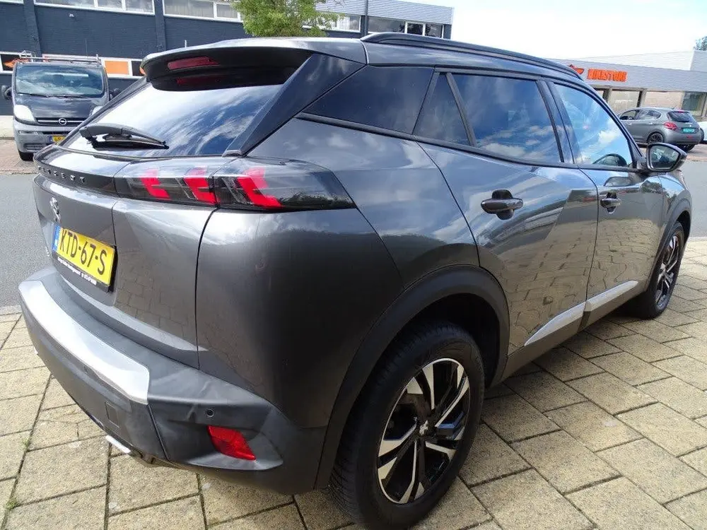 Peugeot 2008 1.2 PURETECH GT 130Pk-Automaat-Carplay-Nav uit 2023, foto 4