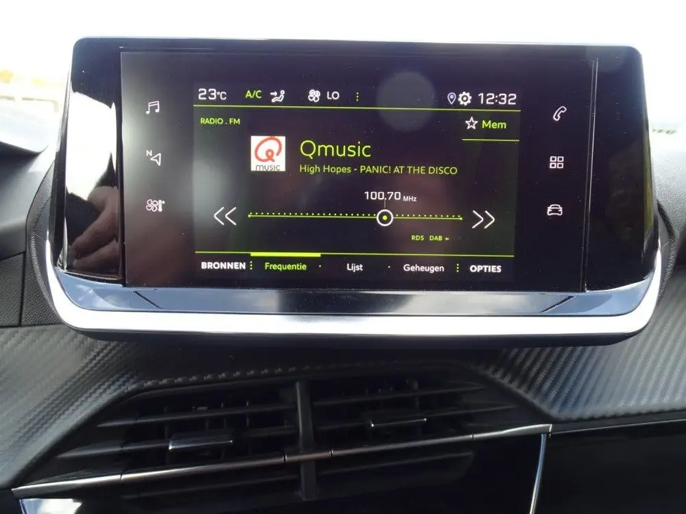Peugeot 2008 1.2 PURETECH GT 130Pk-Automaat-Carplay-Nav uit 2023, foto 9