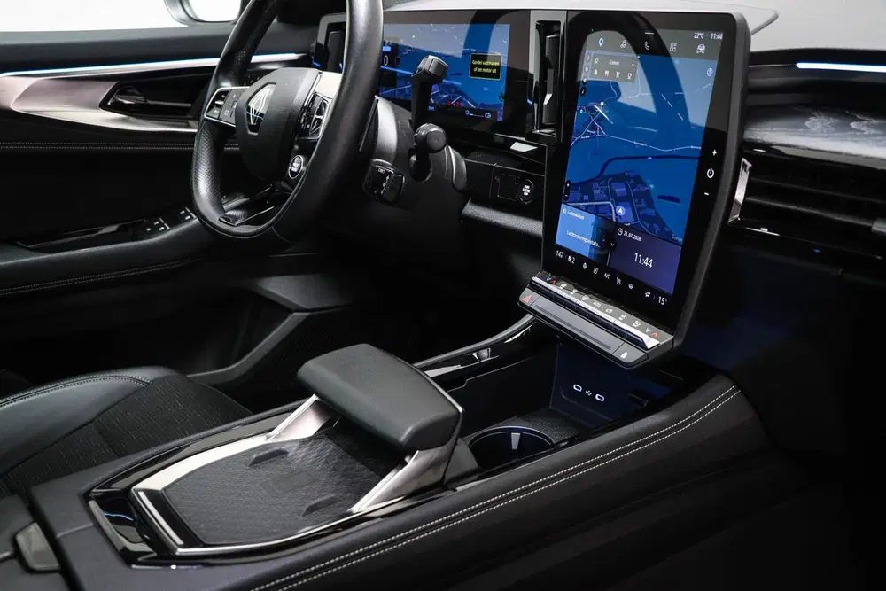 Renault Austral 1.2 E-Tech full hybrid 200 iconic uit 2023, foto 3
