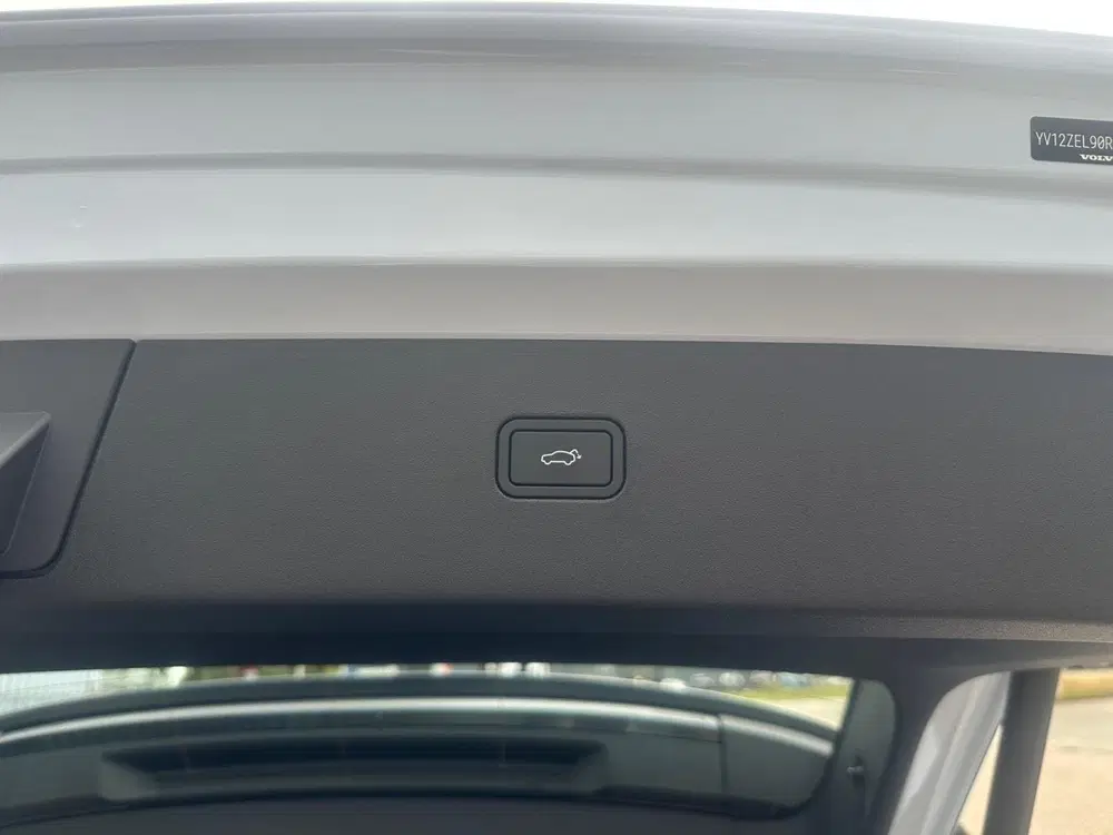 Volvo EX30 Single Motor Extended Range Plus 69 kWh uit 2024, foto 12