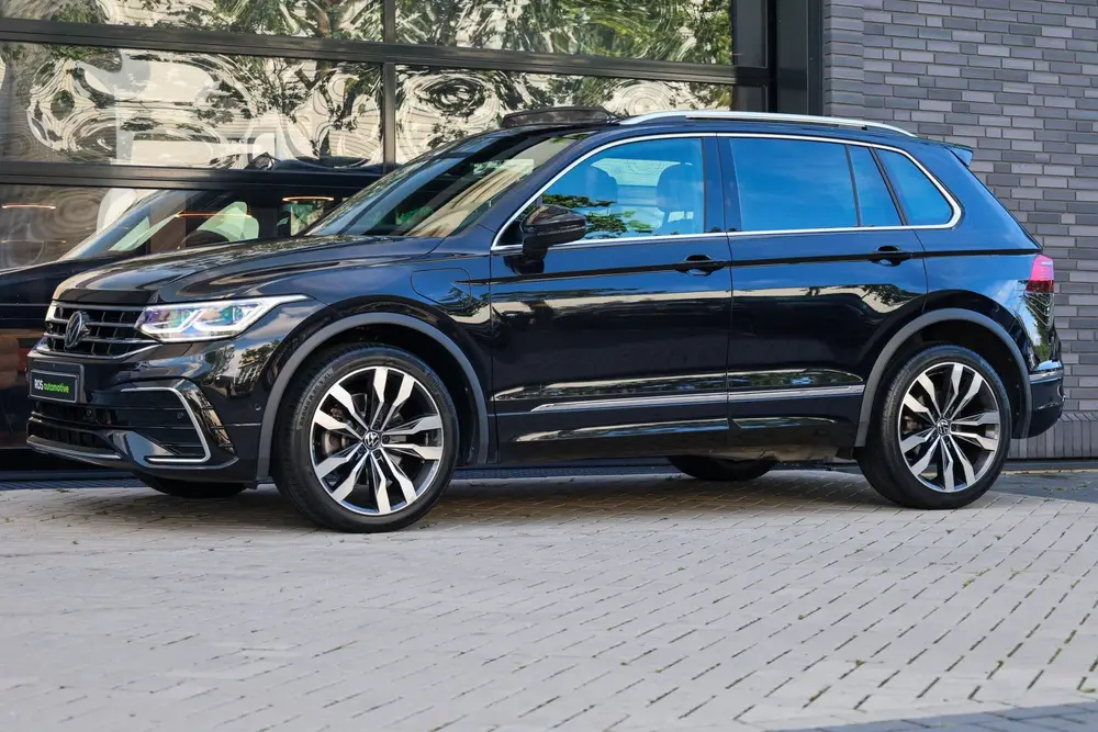 Volkswagen Tiguan 1.4 TSI eHybrid R-Line Business+ | PANO | uit 2022, foto 14