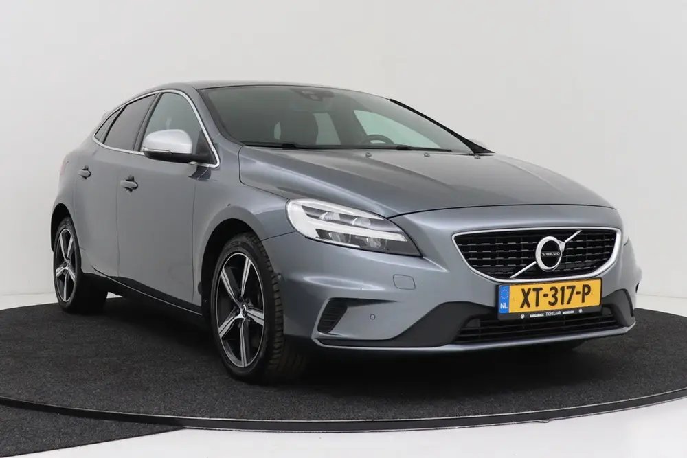 Volvo V40 1.5 T3 Polar+ Sport R-Design | Panoramadak | Org N uit 2019, foto 13