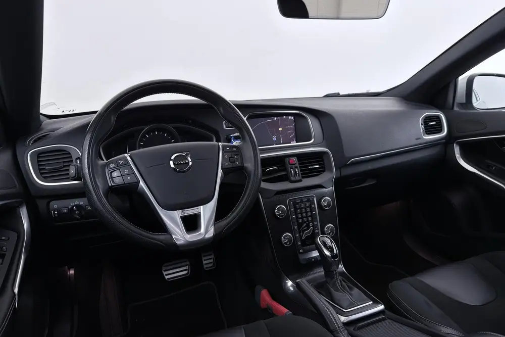 Volvo V40 1.5 T3 Polar+ Sport R-Design | Panoramadak | Org N uit 2019, foto 16