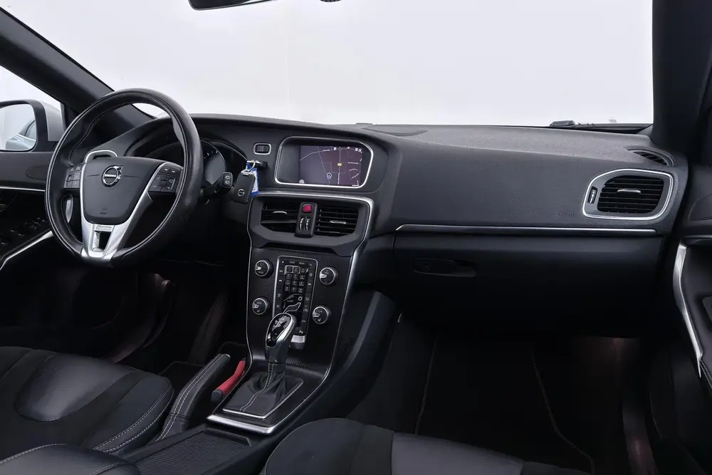 Volvo V40 1.5 T3 Polar+ Sport R-Design | Panoramadak | Org N uit 2019, foto 17