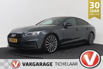 Audi A5 40 TFSI Sport 3X S-line black edition uit 2019