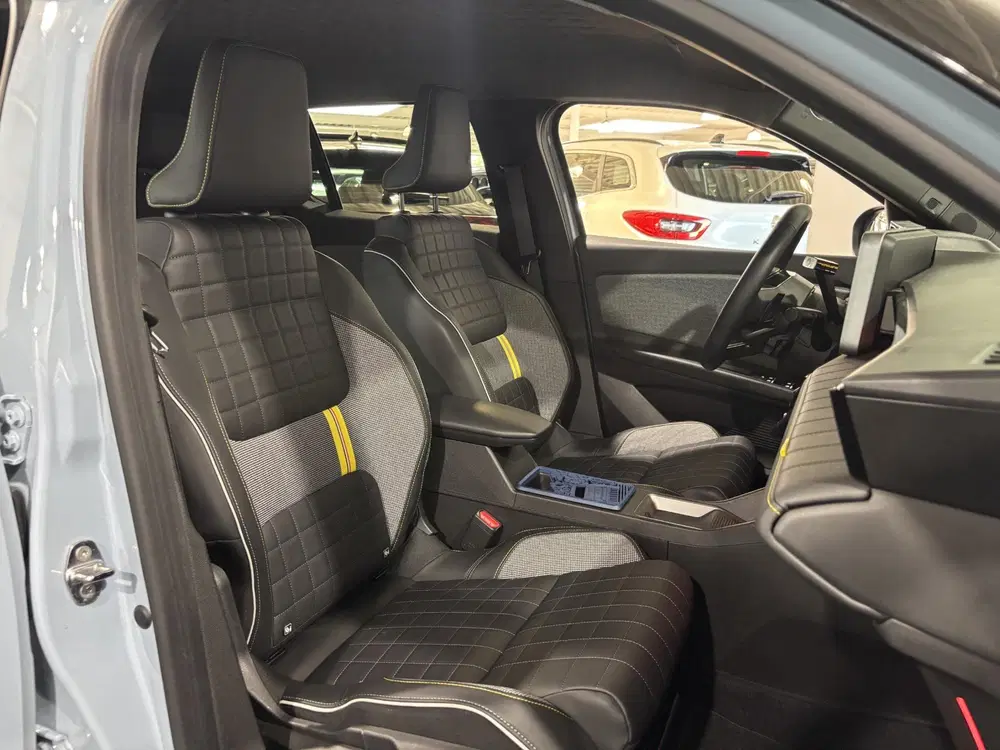 Renault 4 Comfort Range Iconic 52 kWh Automaat uit 2025, foto 16