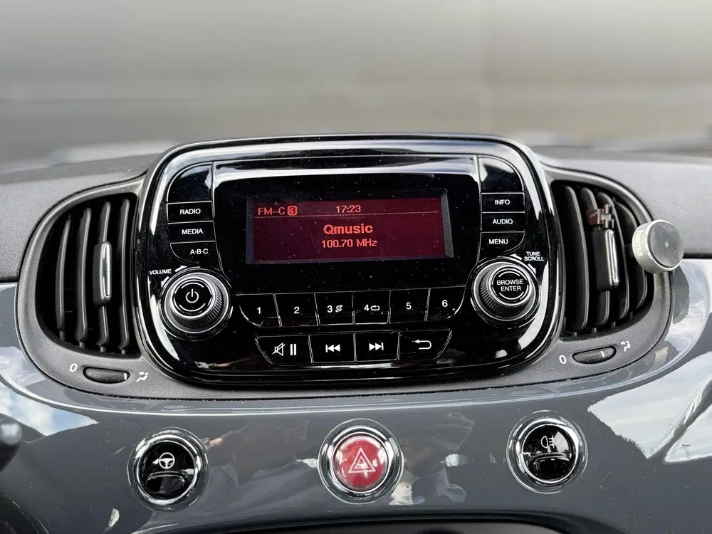 Fiat 500 1.0 Hybrid Cult uit 2021, foto 10