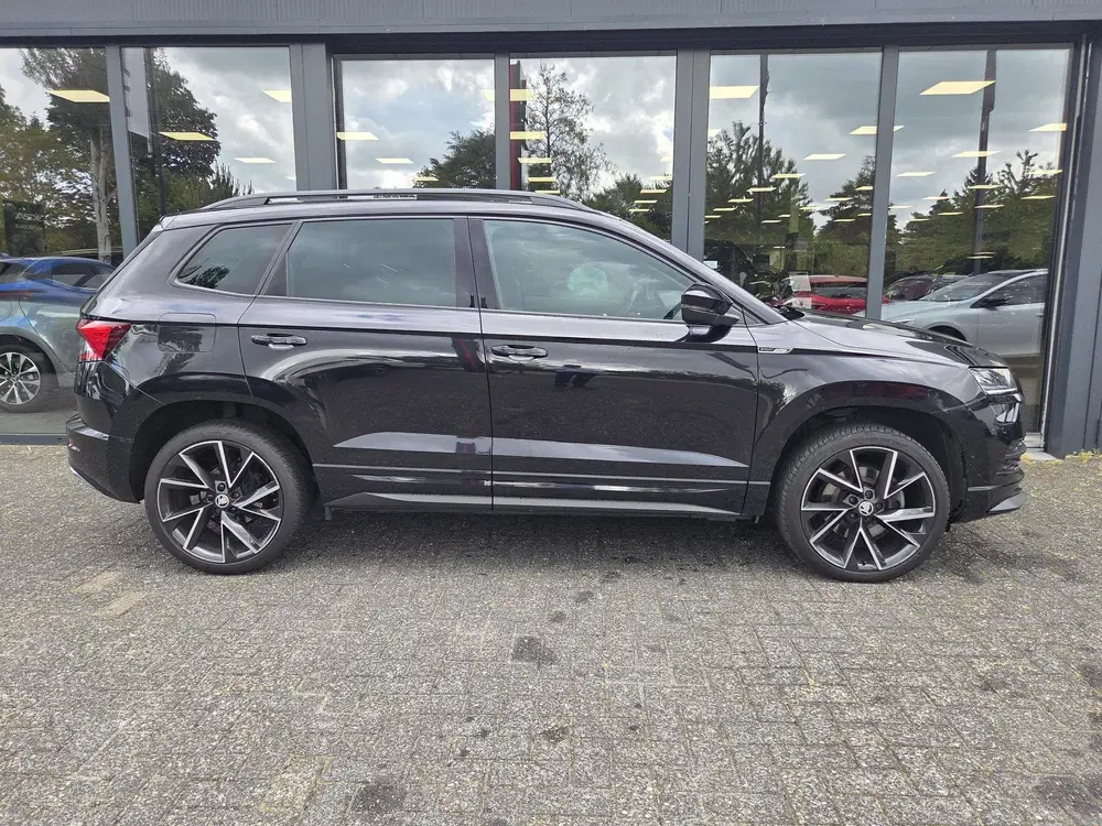 Skoda Karoq 1.5 TSI ACT Sportline Business uit 2021, foto 18