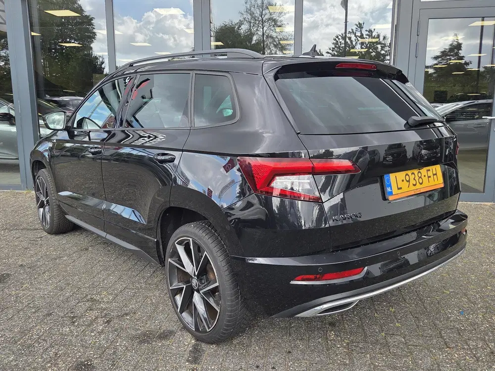 Skoda Karoq 1.5 TSI ACT Sportline Business uit 2021, foto 6