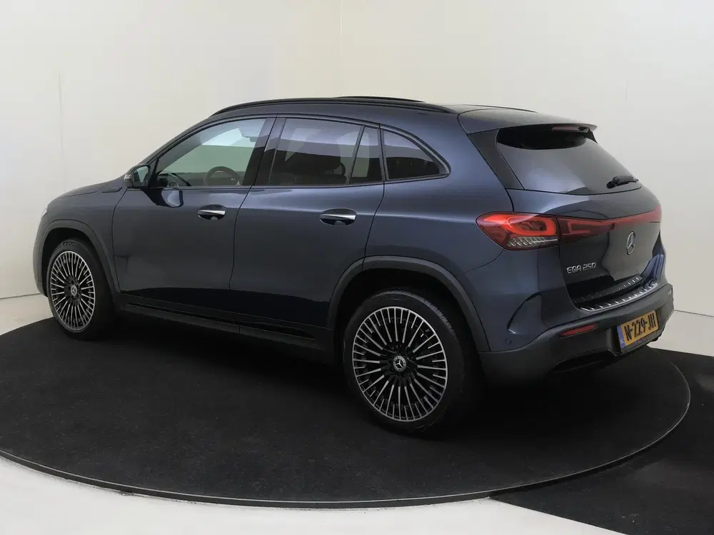 Mercedes-Benz EQA 250 Business Solution AMG 67 kWh uit 2021, foto 3