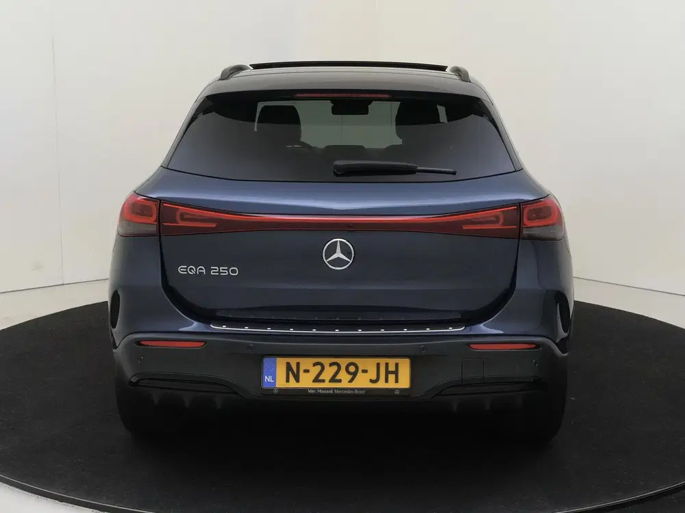 Mercedes-Benz EQA 250 Business Solution AMG 67 kWh uit 2021, foto 6
