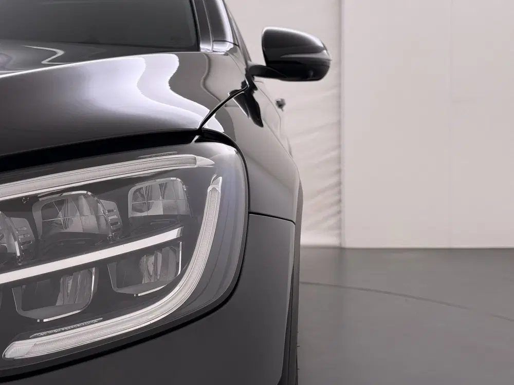 Mercedes-Benz GLC 300e AMG uit 2021, foto 11