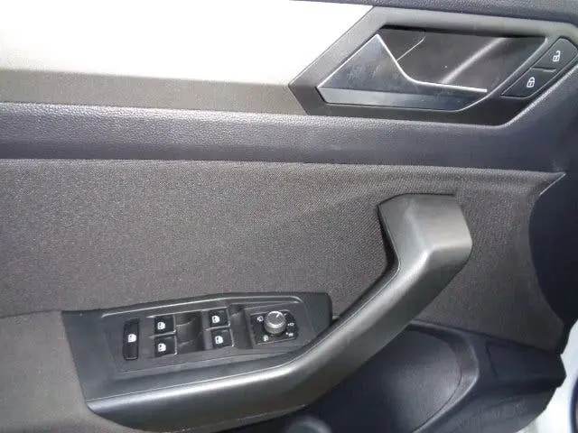 Volkswagen T-Roc TSI 110pk Style Navi Clima Trekhaak PDC NL uit 2022, foto 11