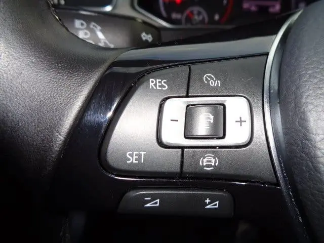 Volkswagen T-Roc TSI 110pk Style Navi Clima Trekhaak PDC NL uit 2022, foto 17
