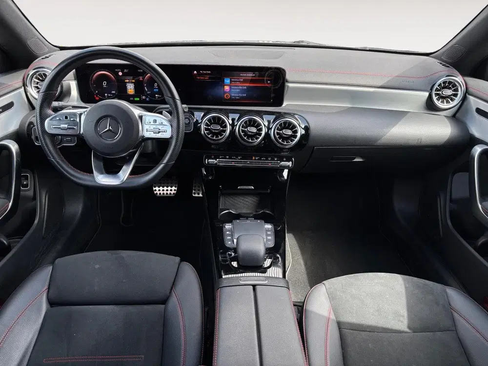 Mercedes-Benz CLA 250 e AMG Line uit 2023, foto 12