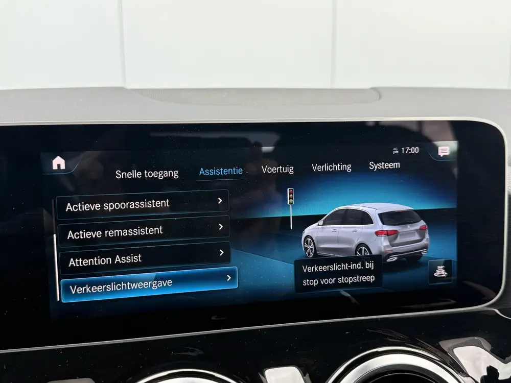 Mercedes-Benz B-Klasse 180 Business Solution Automaat Trekha uit 2019, foto 20