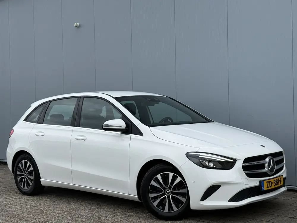 Mercedes-Benz B-Klasse 180 Business Solution Automaat Trekha uit 2019, foto 7