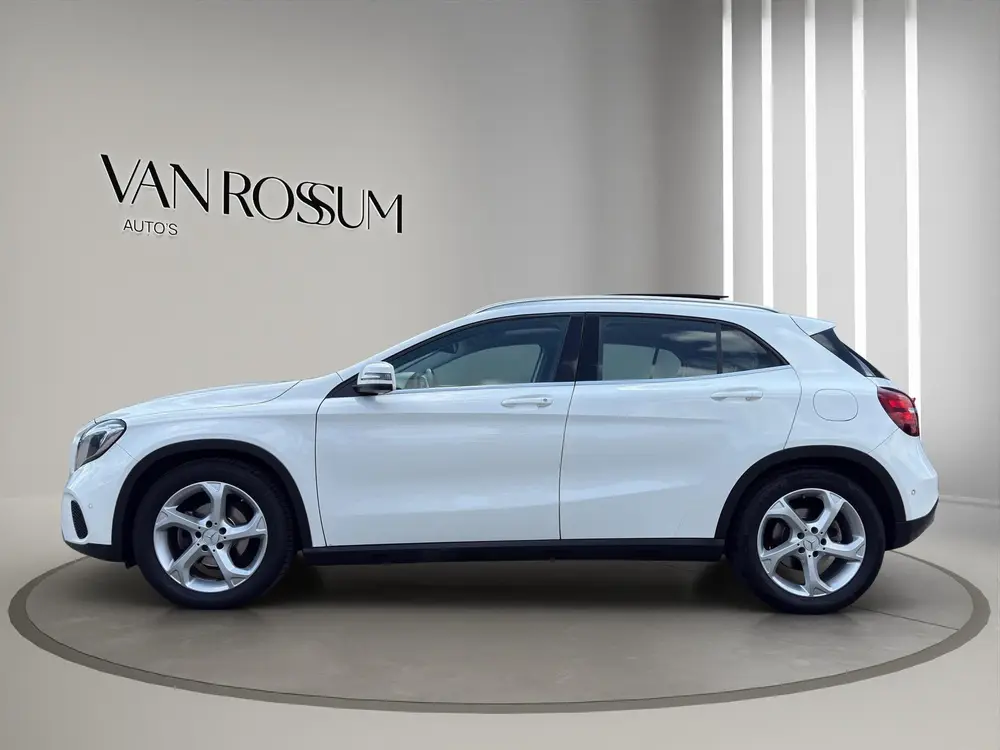 Mercedes-Benz GLA 180 Premium uit 2019, foto 6