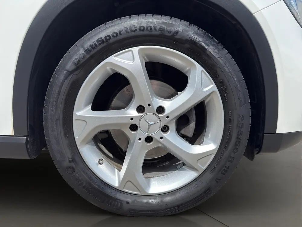 Mercedes-Benz GLA 180 Premium uit 2019, foto 9