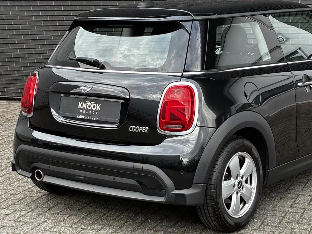 Mini Hatchback Cooper Essential Automaat 3 deurs uit 2023, foto 5
