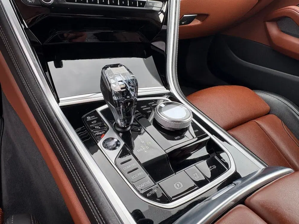 BMW 8-serie High Executive M SPORT uit 2021, foto 9