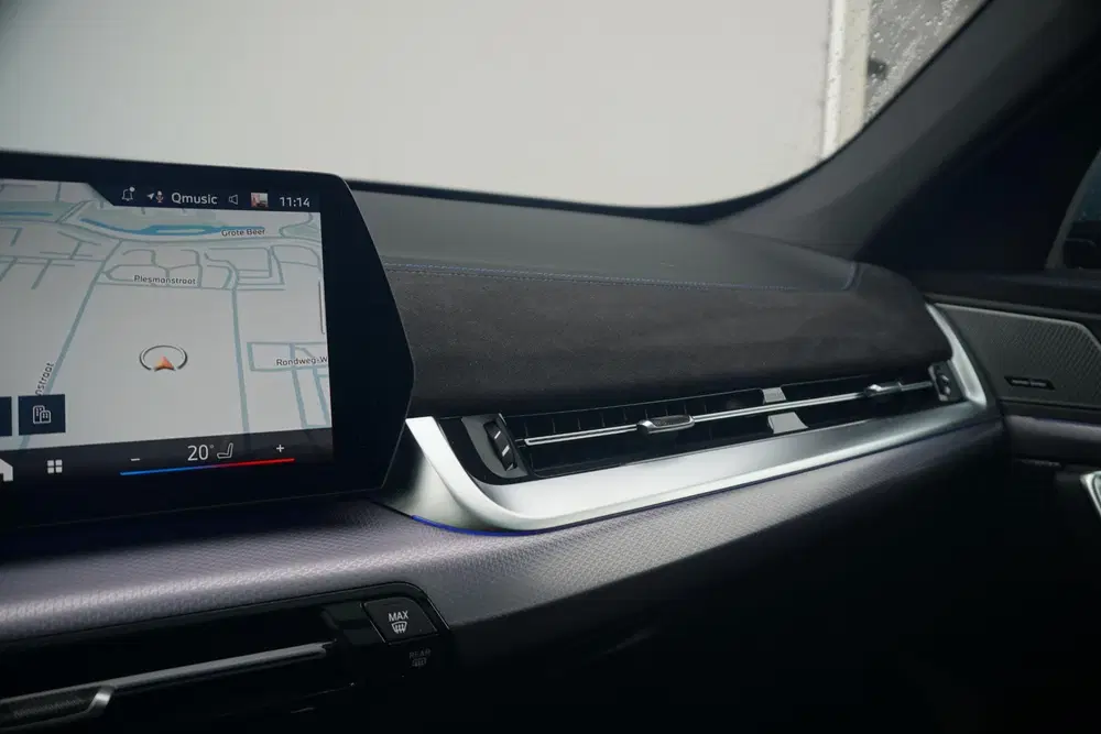 BMW iX1 eDrive20 uit 2026, foto 12