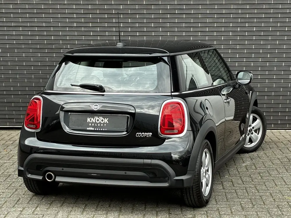 Mini Hatchback Cooper Essential Automaat 3 deurs uit 2023, foto 4