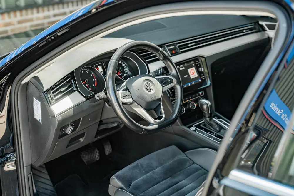 Volkswagen Passat Variant 1.5 TSI Elegance Business R uit 2020, foto 10