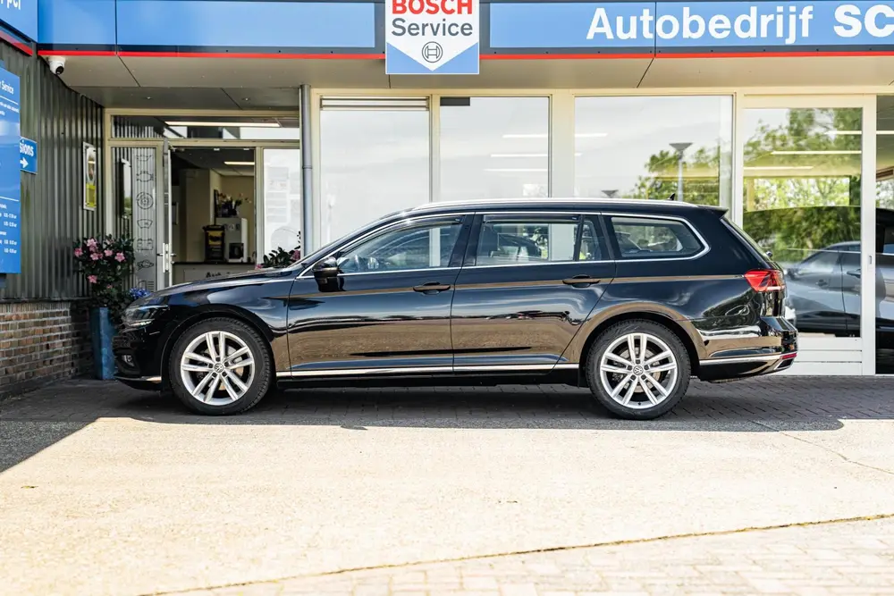 Volkswagen Passat Variant 1.5 TSI Elegance Business R uit 2020, foto 5